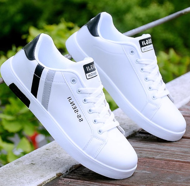 Casual Sneakers Spring Autumn 2025 New Style Classic White Shoes Flat Comfortable Sports Shoes